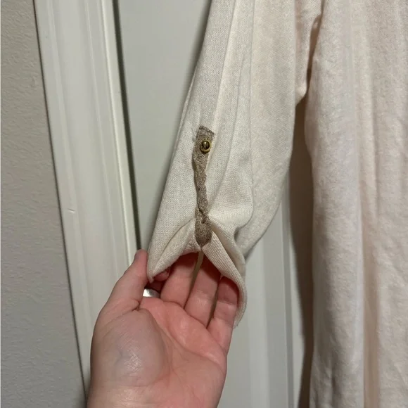 Bobeau Cream Blouse with Gold Details - Picture 2 of 4